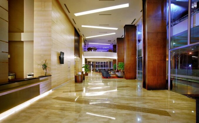 Aston Pluit Hotel & Residence - Photo2