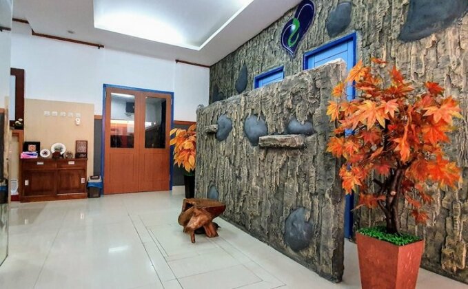 B Shaw Hotel - Photo4