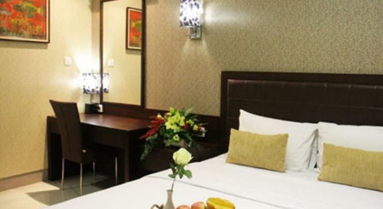 Bamboo Inn Hotel & Cafe - Photo2