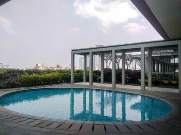 Best Location 1BR The Mansion at Kemang Apartment By Travelio