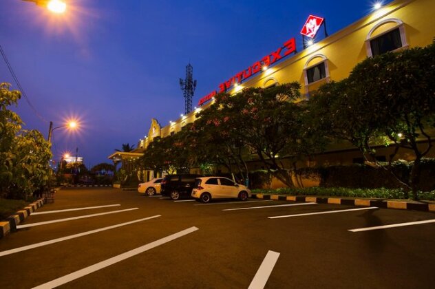 BI Executive Hotel - Photo4
