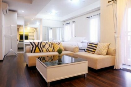 Big Studio at Cosmo Terrace Apartment Thamrin City By Travelio