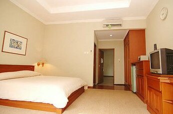 Chandra Residence - Photo4