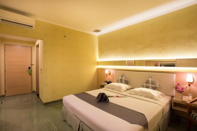 Classic Hotel Jakarta - Photo2