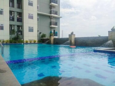 Comfy 2 BR Gading Greenhill Apartment By Travelio