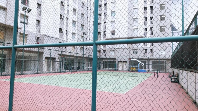 Comfy 2BR Green Bay Pluit Apartment By Travelio - Photo4