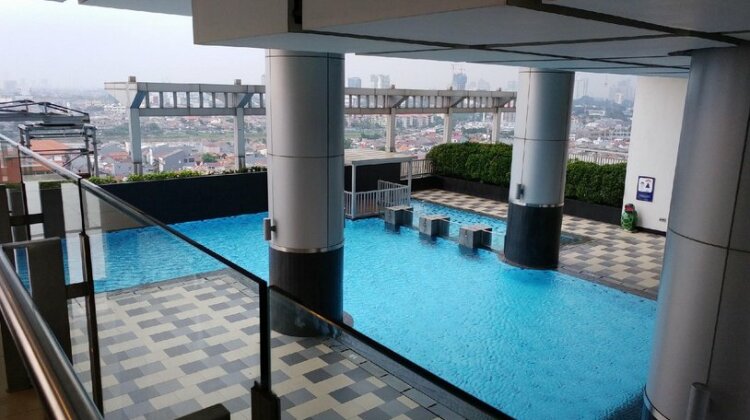 Comfy Studio Cosmo Terrace Apartment By Travelio Jakarta - Photo3