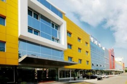 C'One Hotel Plaza