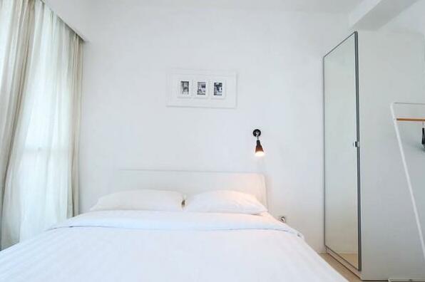Cozy Modern Studio Room Pulomas Jakarta - Photo4