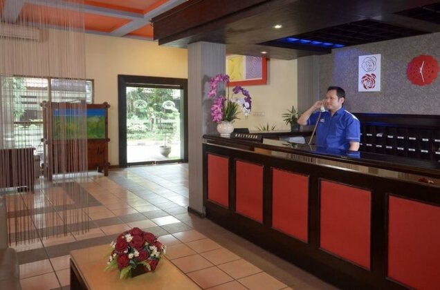 D'Arcici Plumpang - Photo2