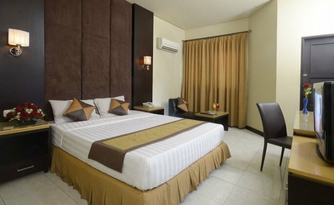 D'Arcici Plumpang - Photo4