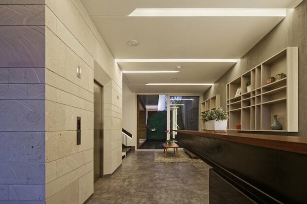 Daun Residence - Photo3