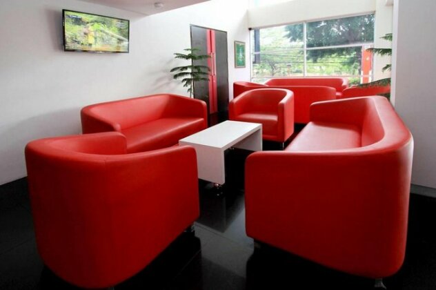 D'Hotel Jakarta - Photo2