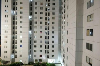 Direct Access to The Mall 2BR Bassura City Apartment By Travelio