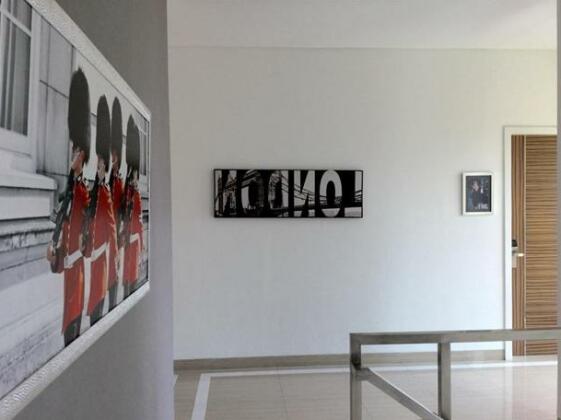 Ehouzz Jakarta - Photo2