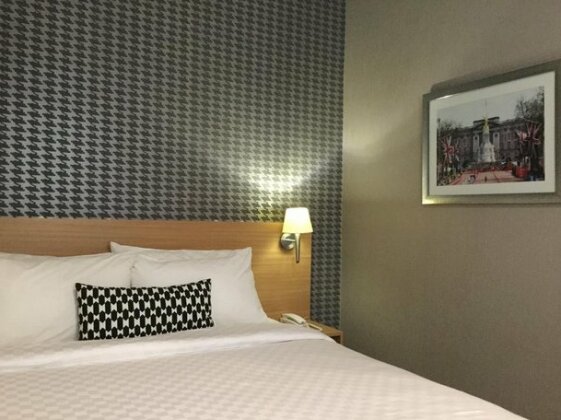 Ehouzz Jakarta - Photo5