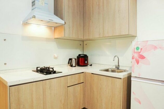 Elegant 1BR Veranda Residence @ Puri Apartment by Travelio - Photo5