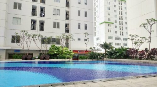 Elegant Studio Bassura Apartment By Travelio
