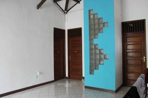 Elvia Guesthouse - Photo5