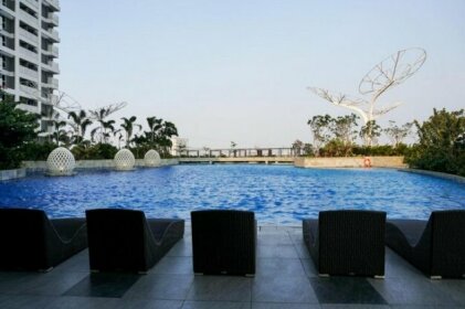 Enjoy Stay Studio Room at West Vista Apartment By Travelio