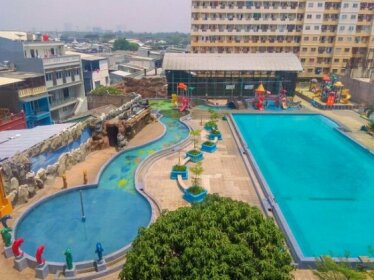 Fully Furnished 2BR at Teluk Intan Apartment By Travelio