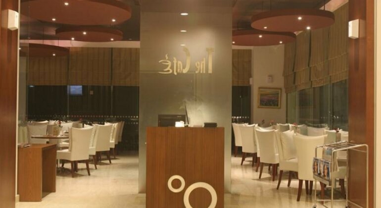 Grand Asia Hotel - Photo2