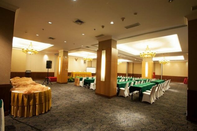 Grand Asia Hotel - Photo5