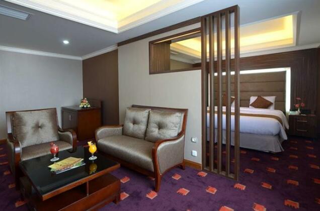 Grand Cempaka Hotel - Photo4