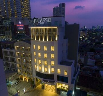 Grand Picasso Hotel