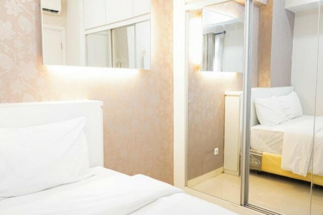Great Location Green Pramuka Apartment - Photo5