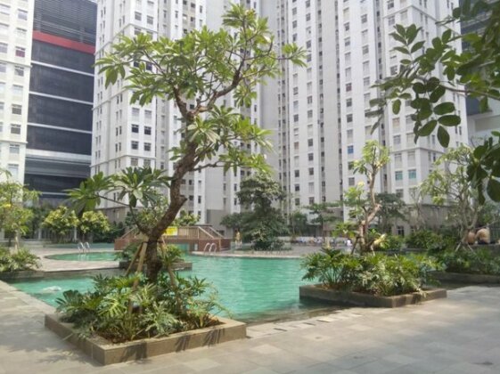 Green Bay Pluit Apartment