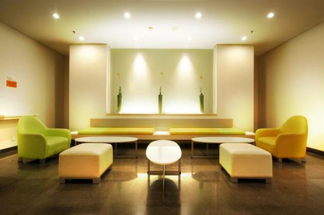 Harris Hotel Tebet - Photo5
