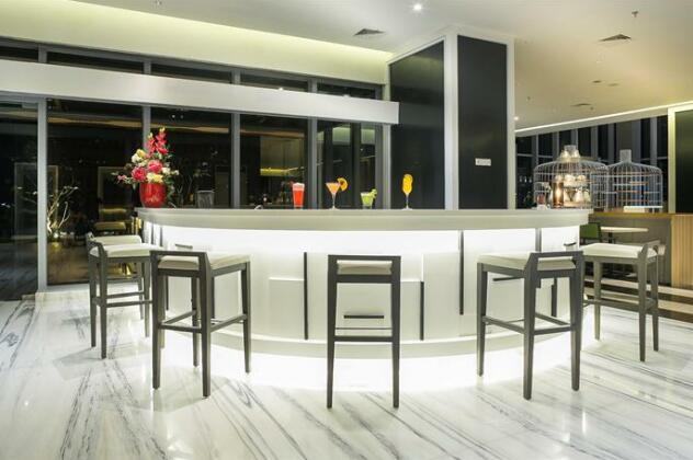 HARRIS Vertu Hotel Harmoni - Photo2