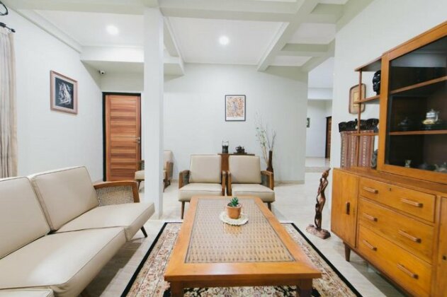Harry's Guesthouse - Photo2