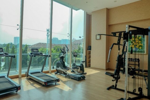 Homey Studio Room at Capitol Suites By Travelio - Photo4