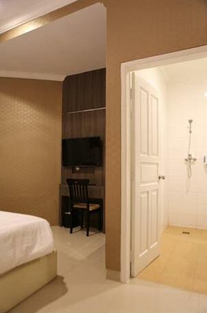 Hotel 55 Jakarta - Photo2