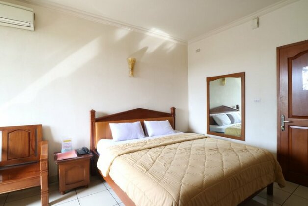 Hotel 678 Cawang - Photo5