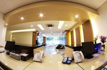 Hotel 88 Grogol - Photo3