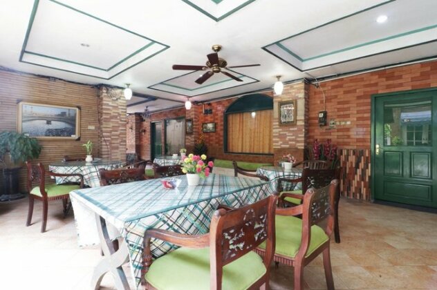 Hotel Alamanda Jakarta - Photo2
