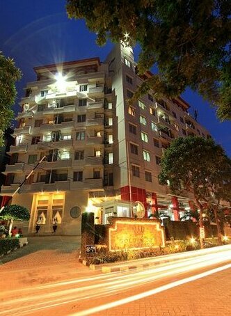 Hotel Golden Sky Pluit