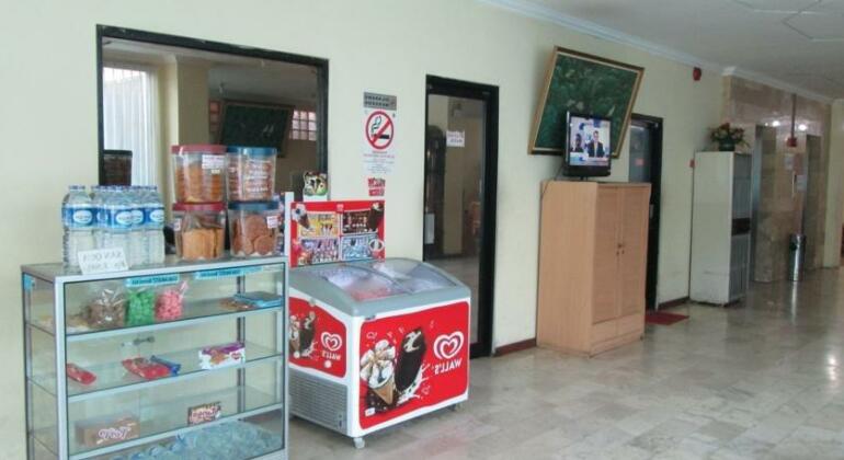 Hotel Lautze Indah - Photo3