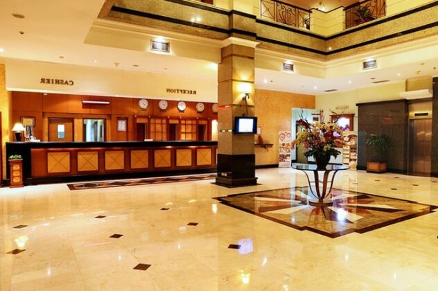 Hotel Mega Anggrek - Photo3