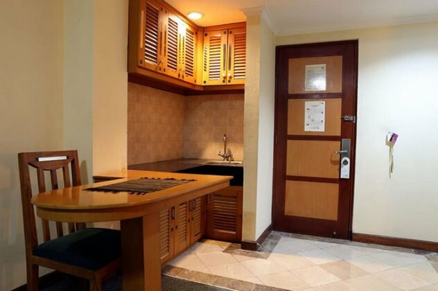 Hotel Mega Anggrek - Photo5