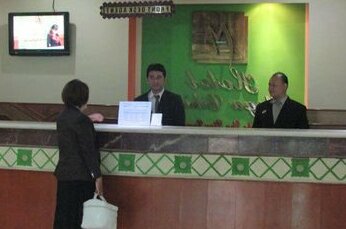 Hotel Mega Cikini - Photo4
