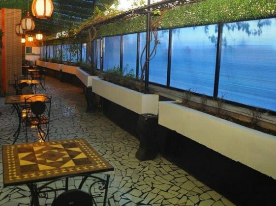 Hotel New Idola - Photo3
