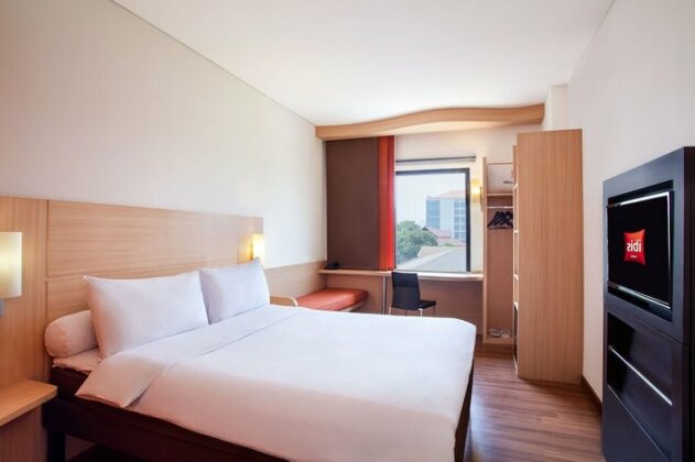 Ibis Jakarta Sentral Cawang - Photo4