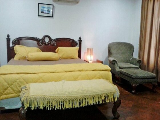Kebagusan Indah Guest House - Photo2