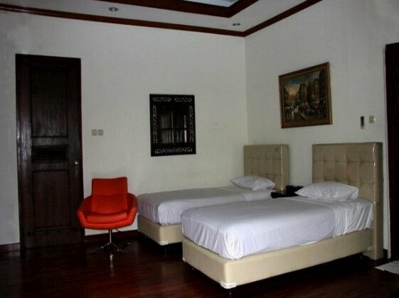 Keraton Inn - Photo2