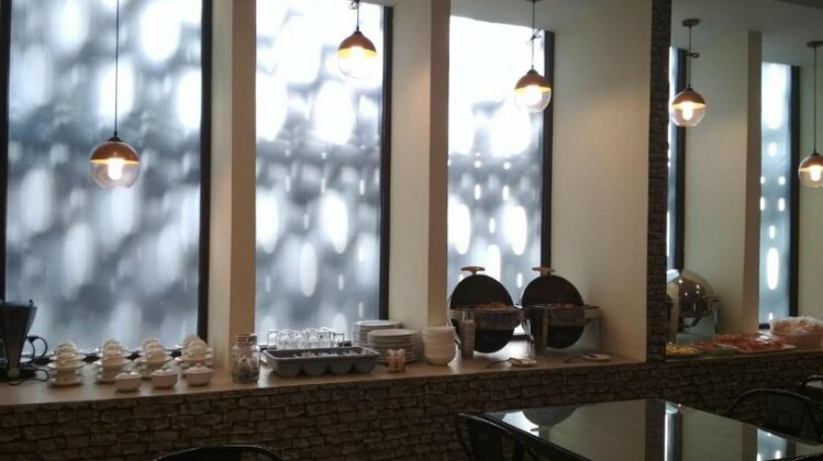 Kitara Hotel - Photo2