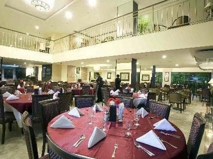 Losari Roxy Hotel - Photo4